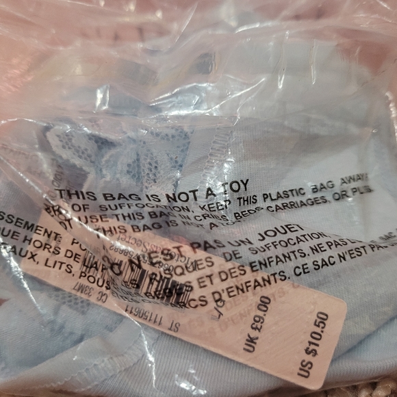 NWT Set of 2 Victoria Secret Stretch Cotton Lace Thongs Size L - Picture 4 of 6